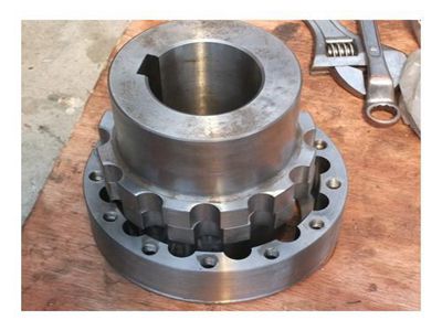 春華彈性柱銷(xiāo)齒式聯(lián)軸器的結(jié)構(gòu)特點(diǎn)